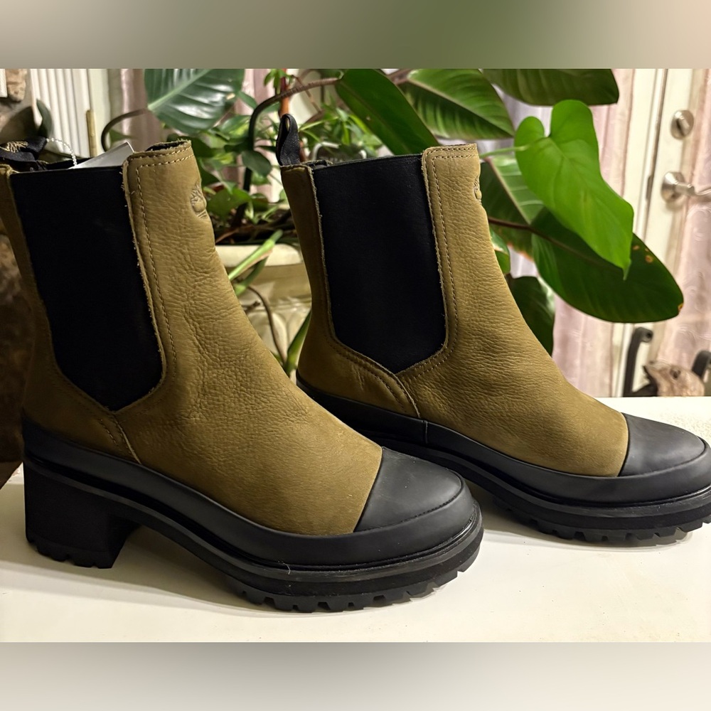 TIMBERLAND
LEATHER  CHELSEA BOOTS New